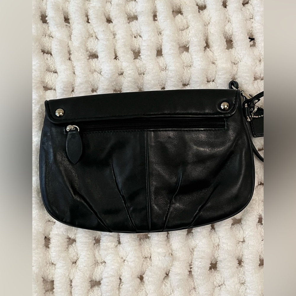Coach Black Leather Pleated Clutch/ Wristlet - Picture 6 of 11